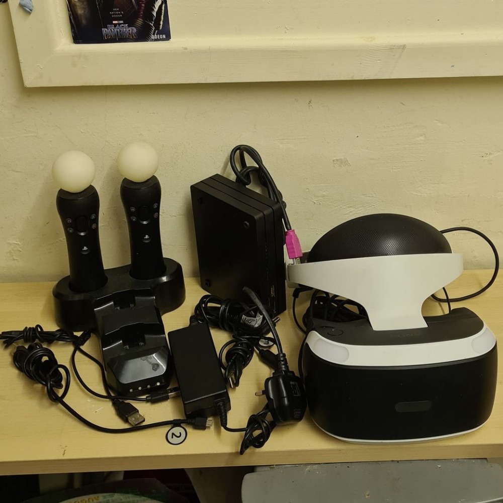 Pre-owned Sony Headset Sony PlayStation VR PS4 Headset Bundle - Own4Less